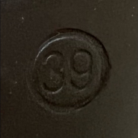 Tsonga Red Slip on Mules - Picture 4 of 4